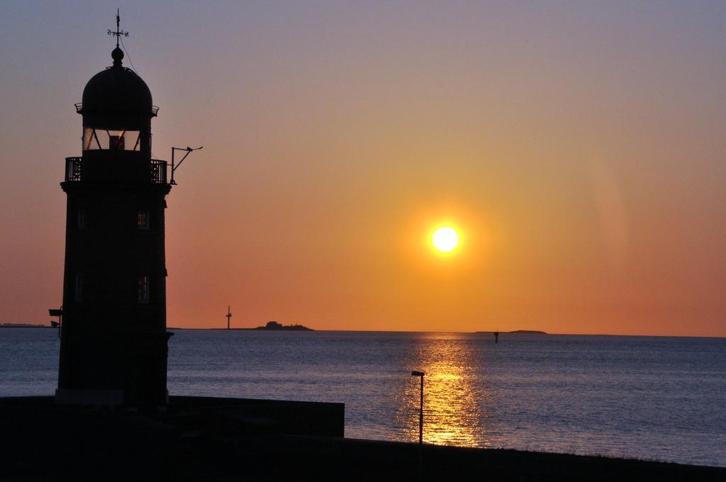 Strand Hotel Nordsee, Hotel Deichlaeufer Tossens Esterno foto